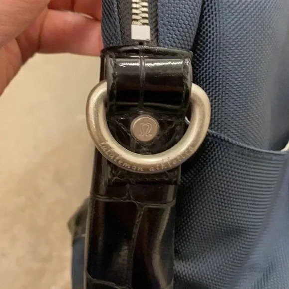 Vintage  lululemon gym bag - Picture 4 of 11